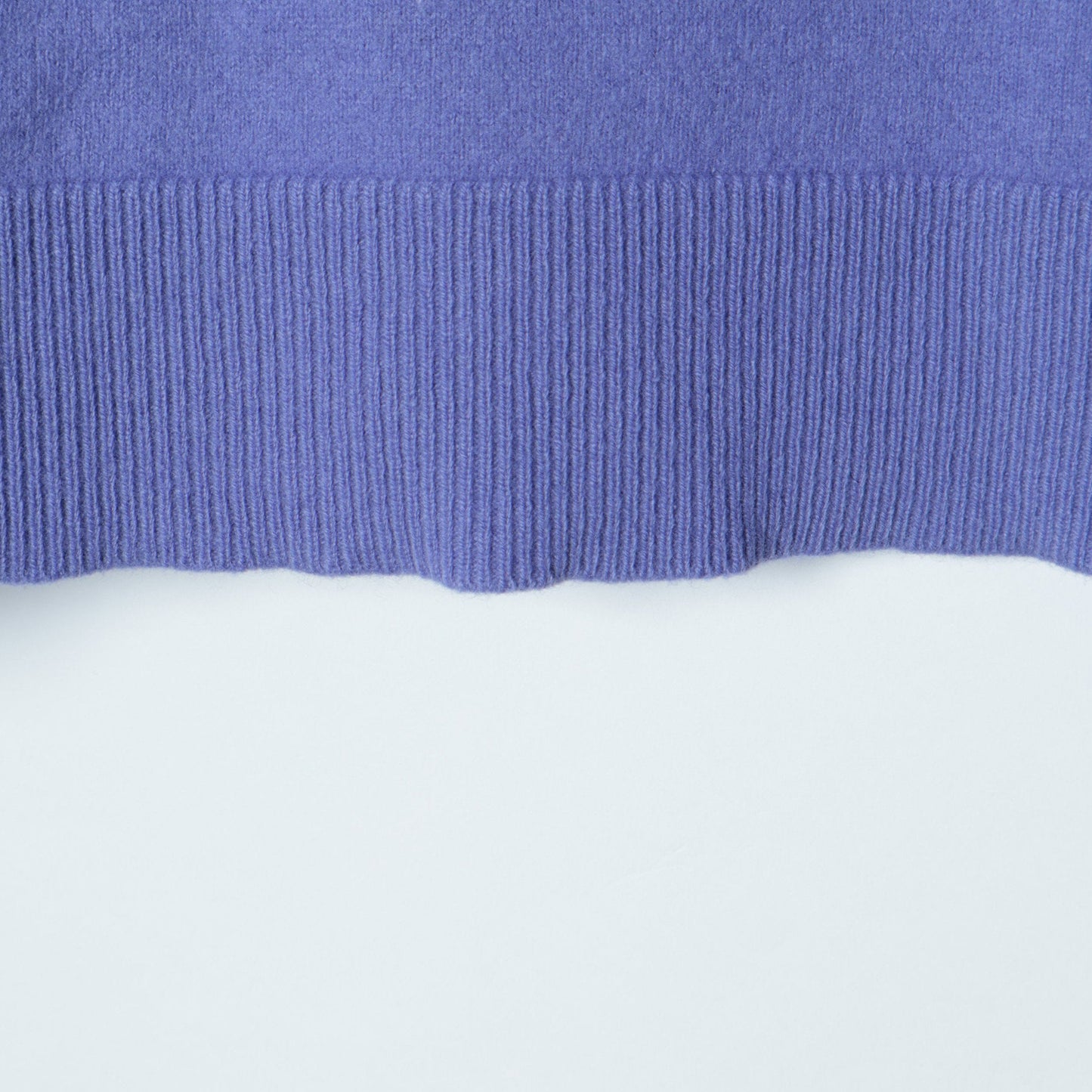 〈手洗い可能〉ケアフリーVネックプルオーバー