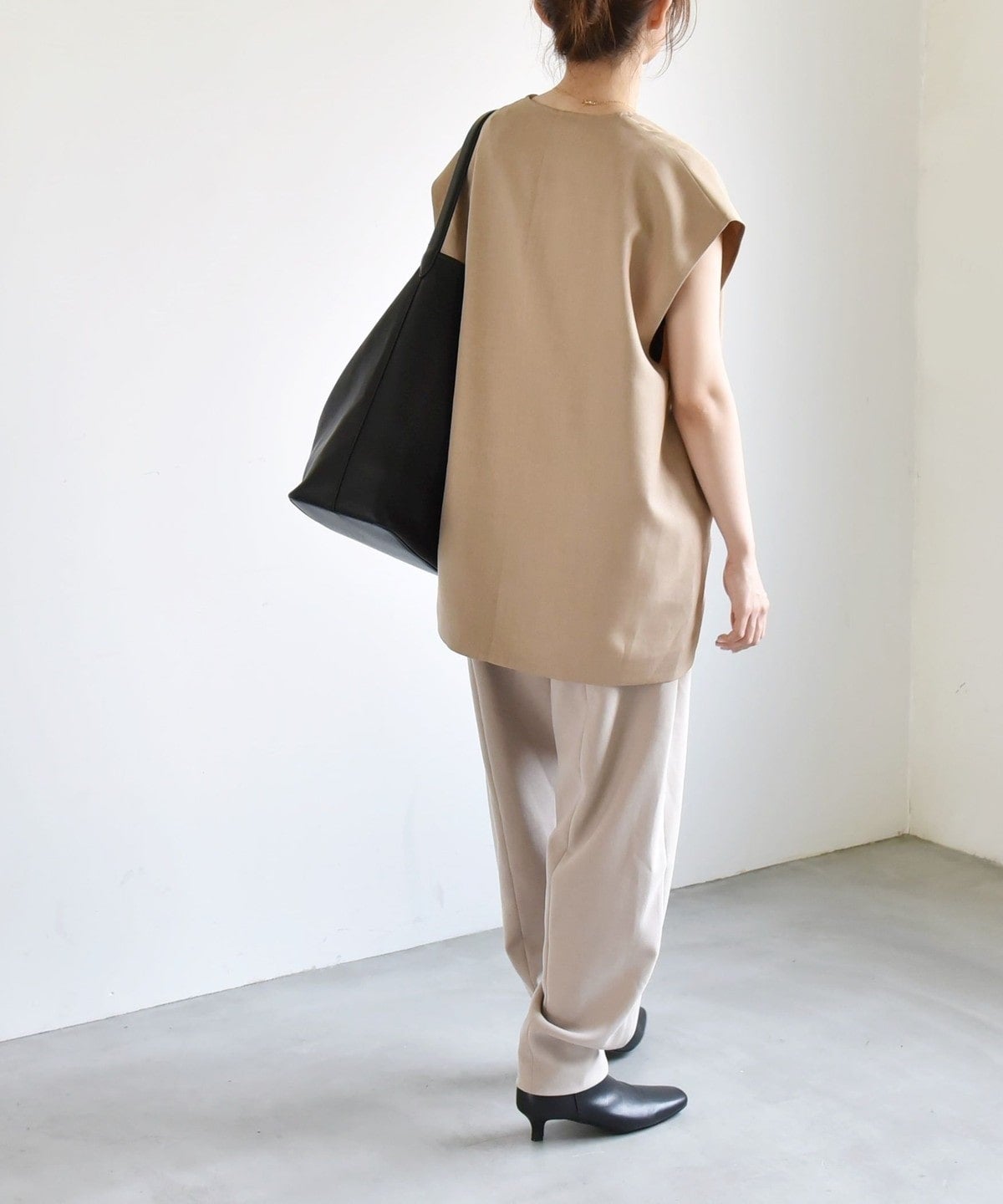 quaranciel:〈洗濯機可能〉ウーステッド フレンチスリーブ Vネック ベスト ジレ