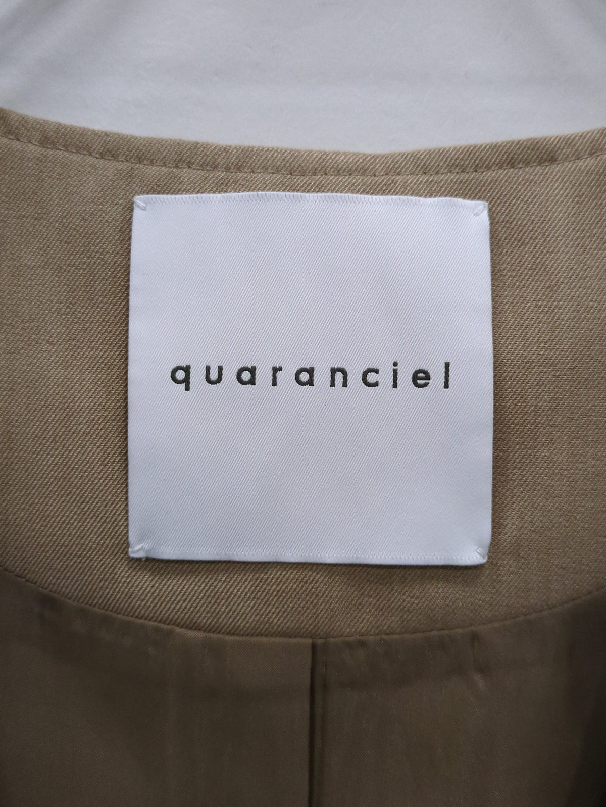 quaranciel:〈洗濯機可能〉ウーステッド フレンチスリーブ Vネック ベスト ジレ