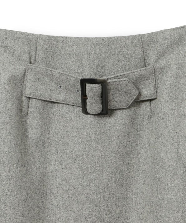 PrimaryNavyLabel:バックベルトフレアスカート