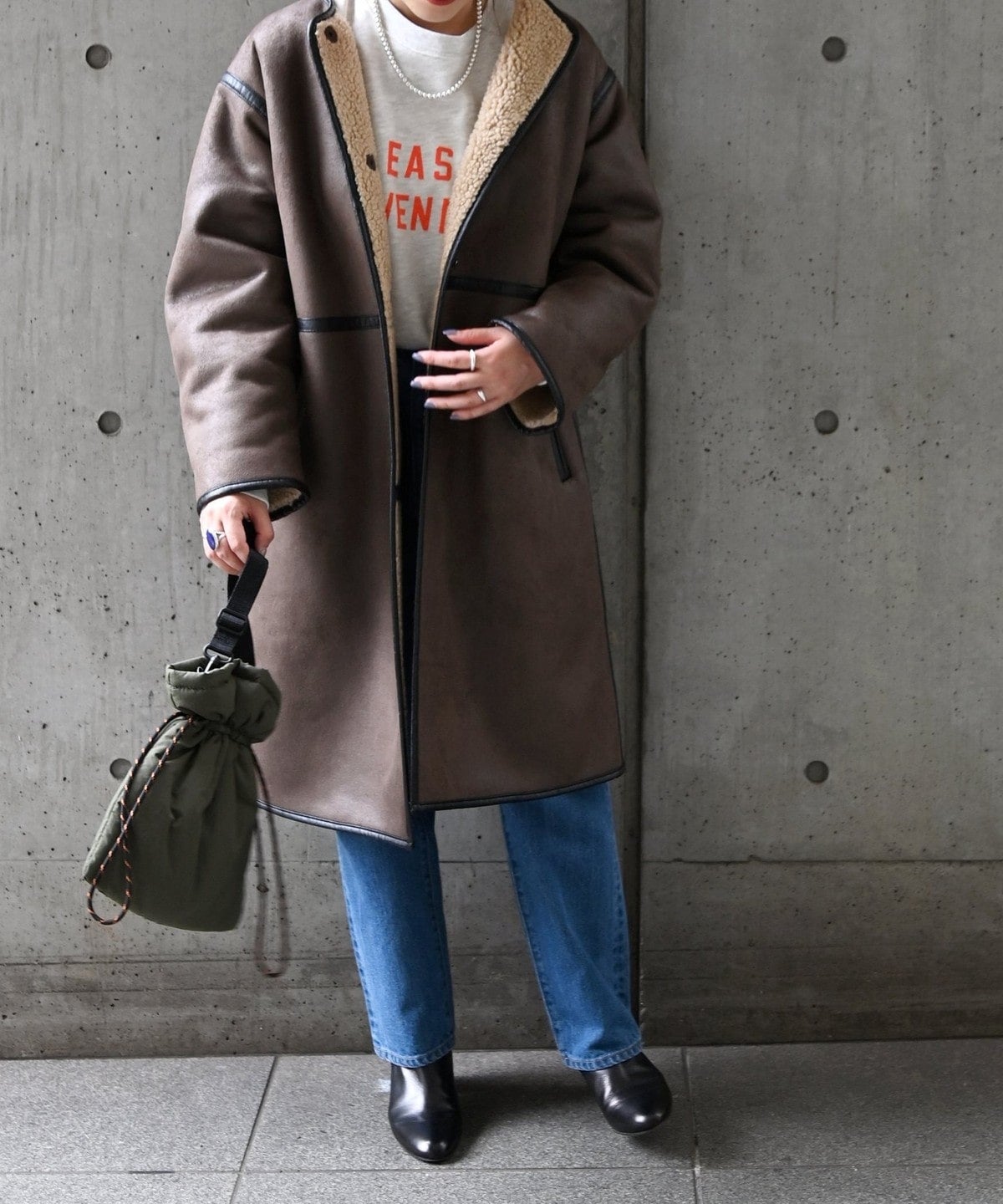 SHIPS any: フェイクムートン ノーカラー ロングコート