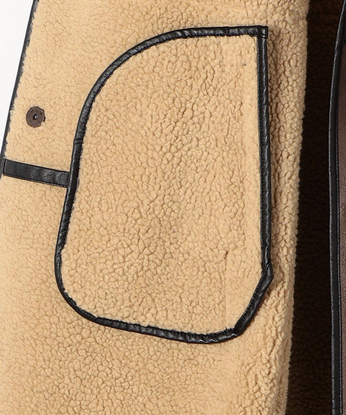 SHIPS any: フェイクムートン ノーカラー ロングコート