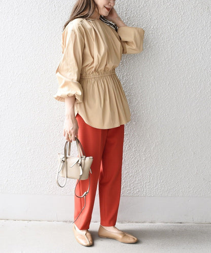 〈手洗い可能〉ブロードシャーリングブラウス