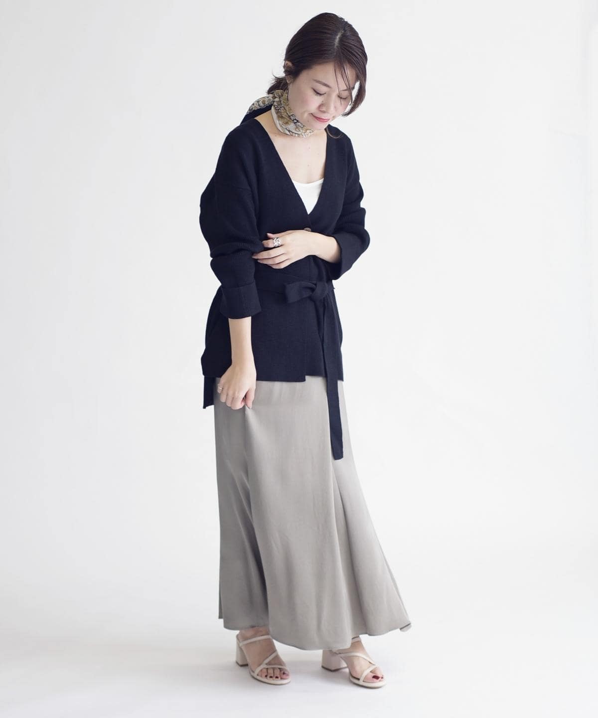 SHANGHAY YLANGTING TRADE CO. L:カーディガン