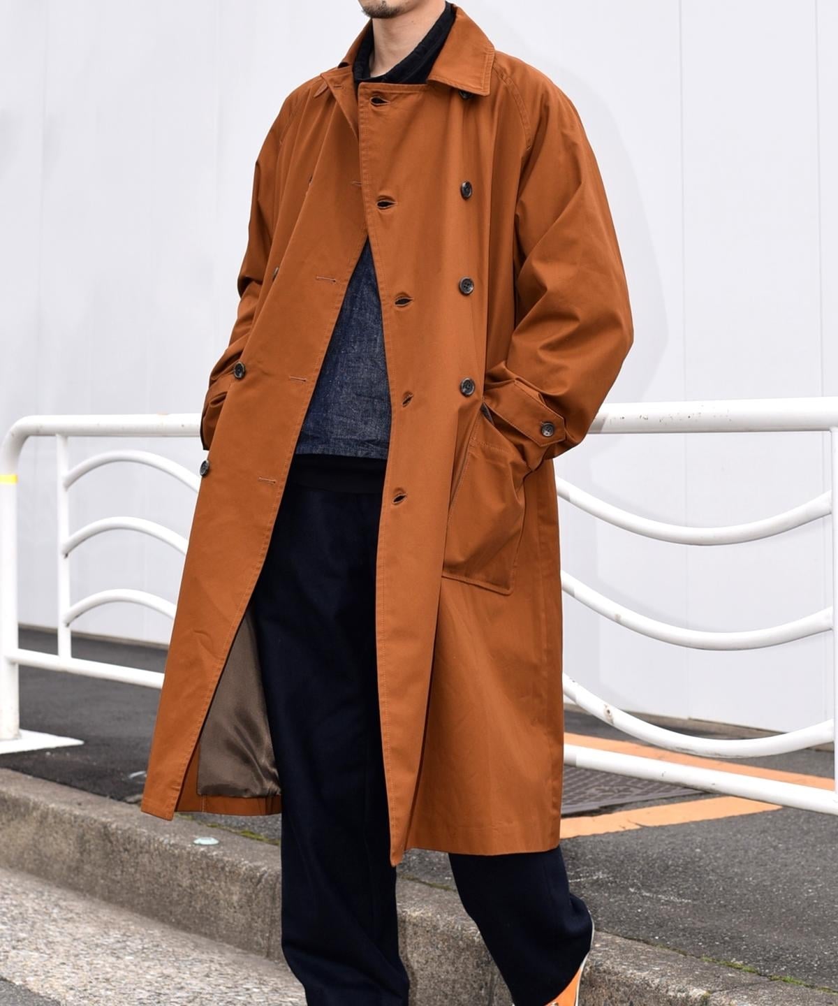 SU: オーバートレンチコート