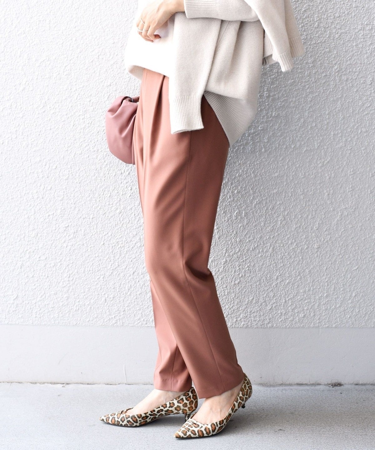 〈手洗い可能〉ストレッチテーパードパンツ