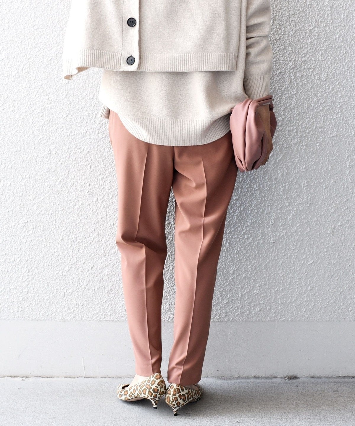 〈手洗い可能〉ストレッチテーパードパンツ