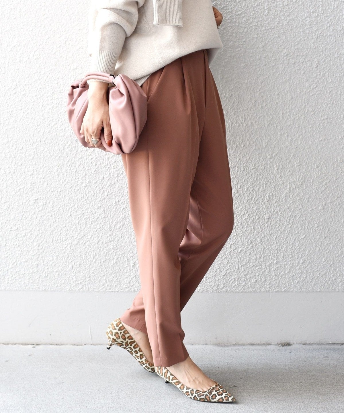 〈手洗い可能〉ストレッチテーパードパンツ