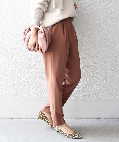 〈手洗い可能〉ストレッチテーパードパンツ