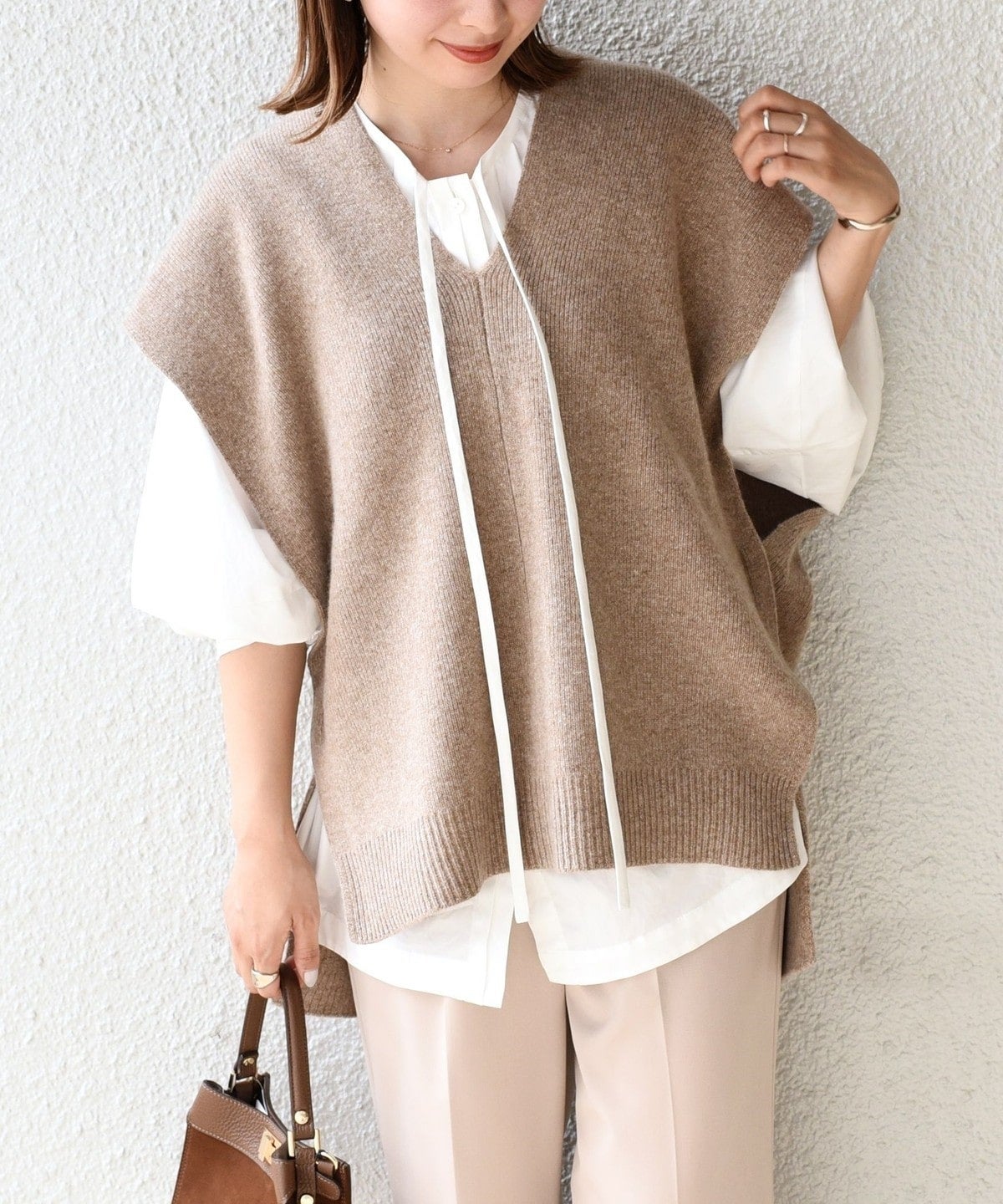 〈手洗い可能〉タスマニアラムウールVネックベスト