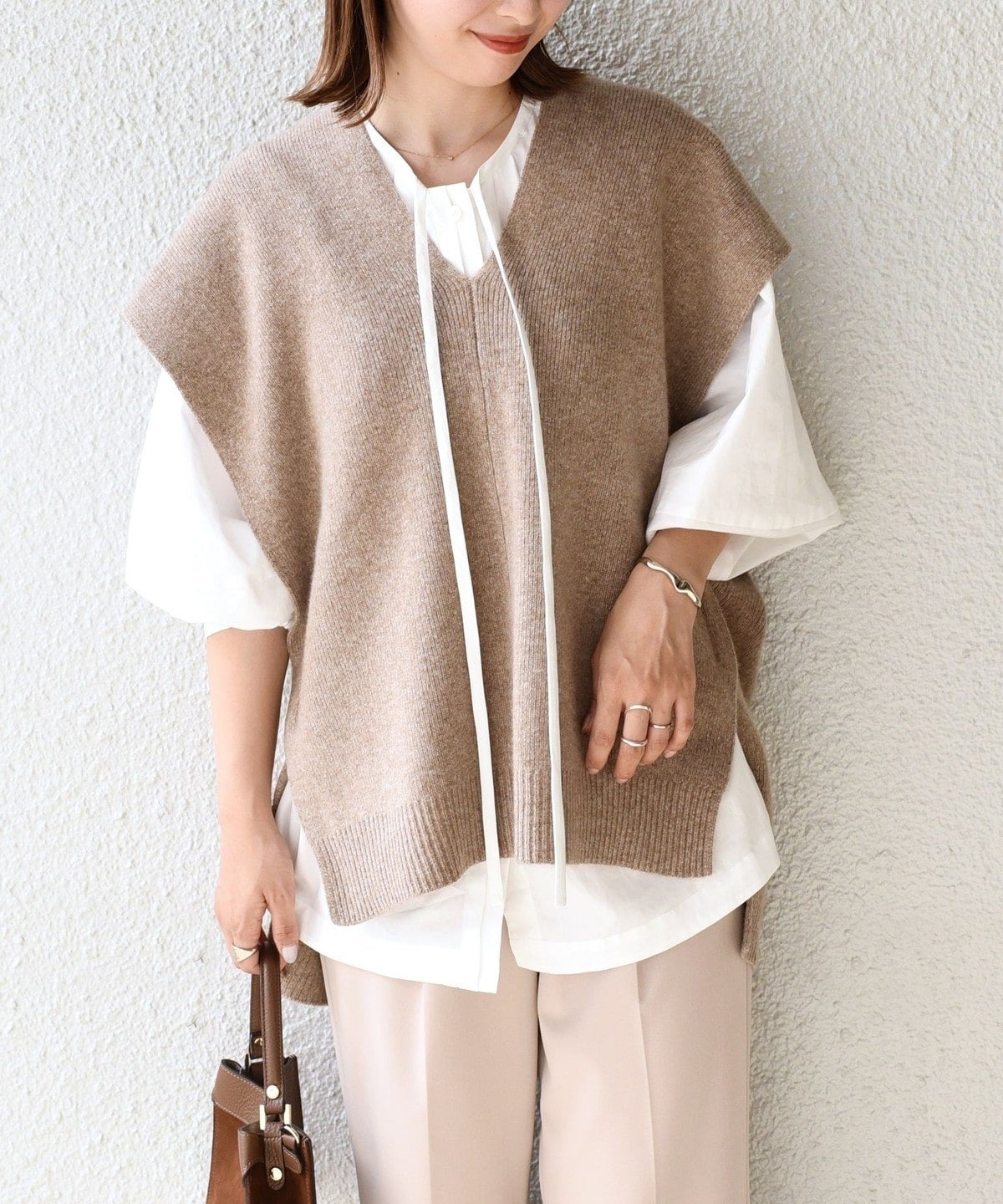 〈手洗い可能〉タスマニアラムウールVネックベスト