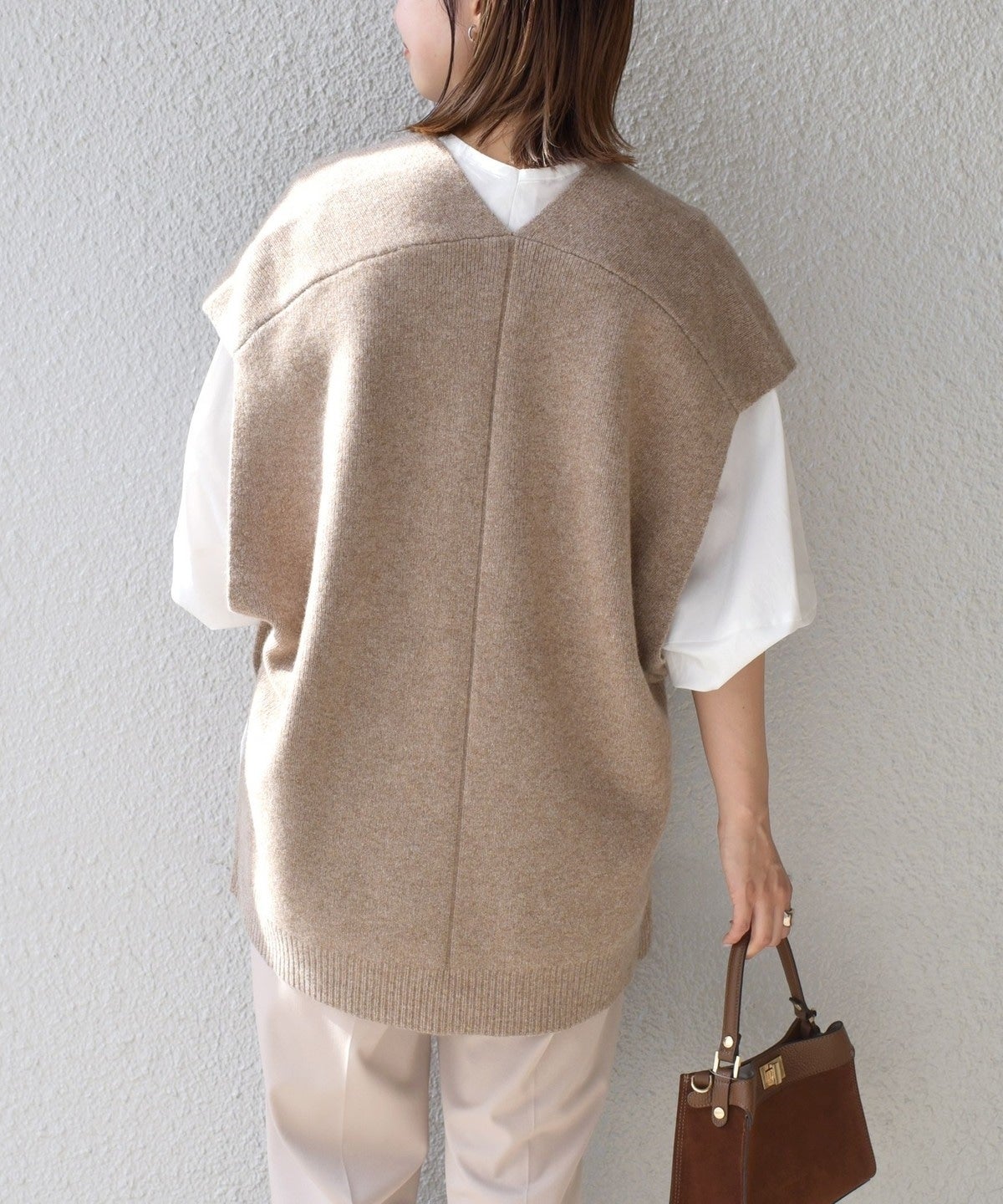 〈手洗い可能〉タスマニアラムウールVネックベスト