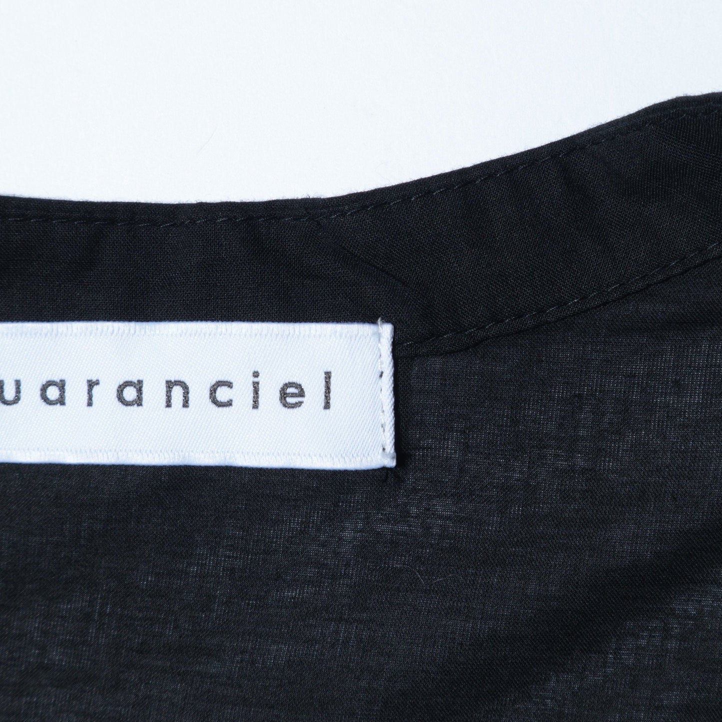quaranciel:〈手洗い可能〉ボイル Vヨーク フリル シャツ