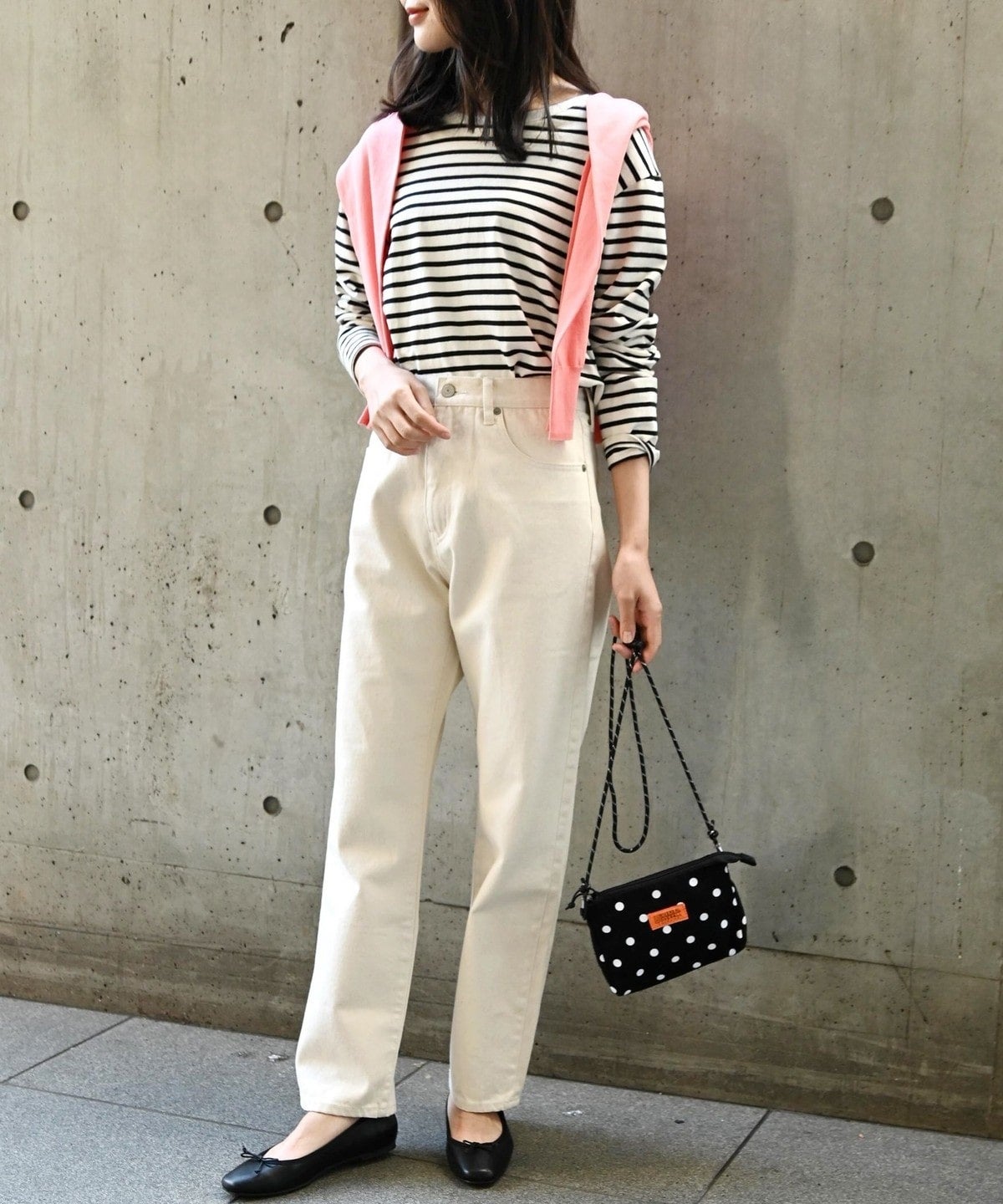 SHIPS any:〈ウォッシャブル〉ハイライズ ストレート デニムパンツ［SHIPS any DENIM］