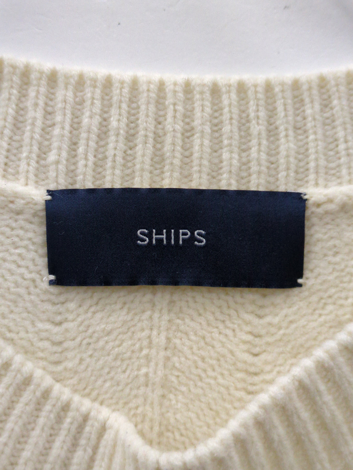D’ARLES MERINO:ヘリンボーンプルオーバー
