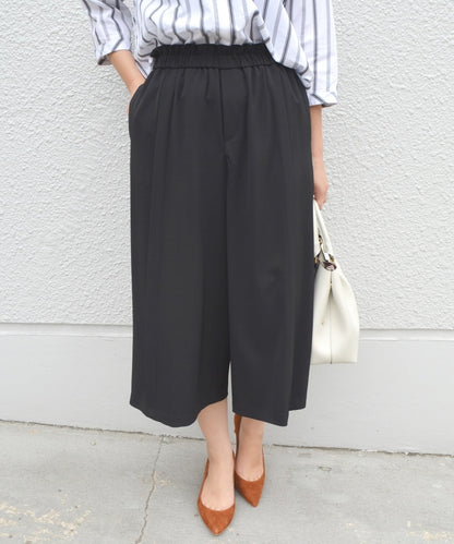 【手洗い可能】ワイドクロップドパンツ
