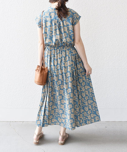 【WEB限定】〈洗濯機可能〉ドット 花柄 サイド プリーツ フレンチスリーブ ワンピース