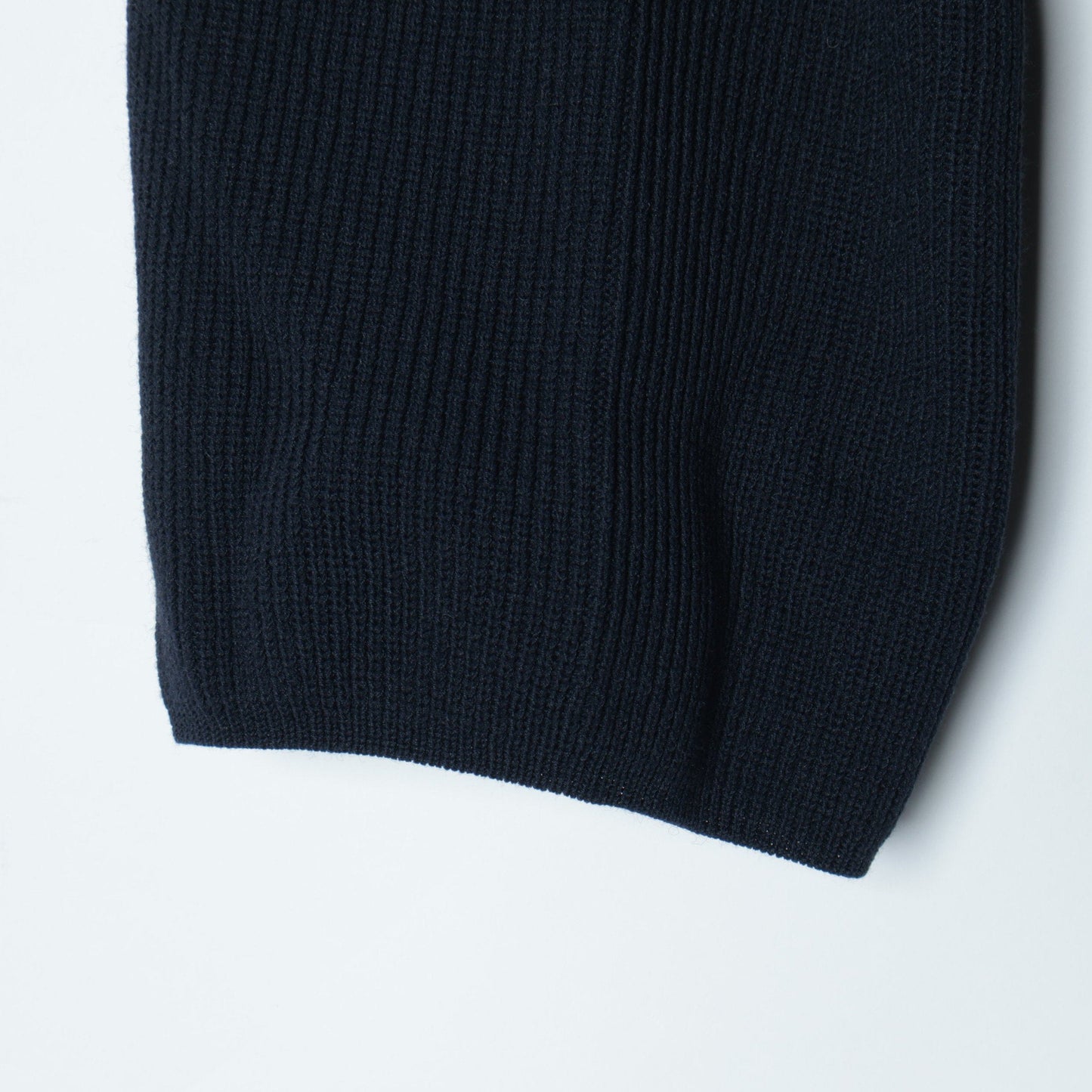 〈手洗い可能〉ワンポイント 刺繍 Vネック カーディガン