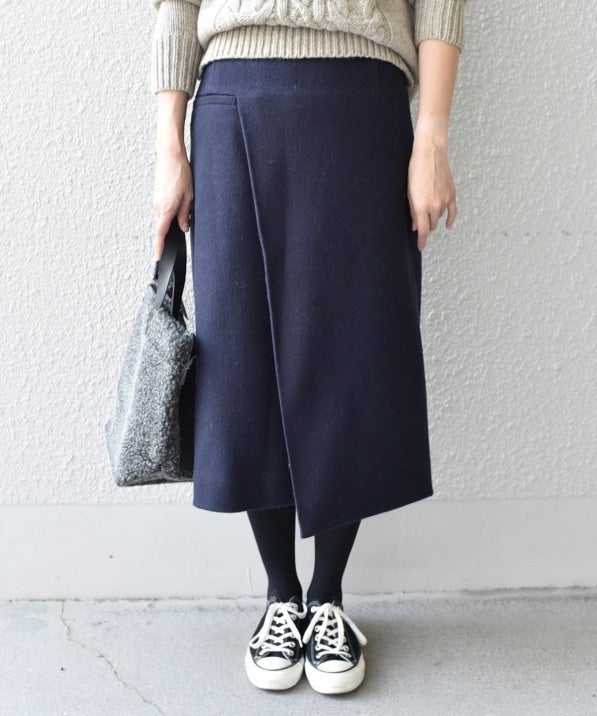 liflattie ships: アシンメトリー スカート