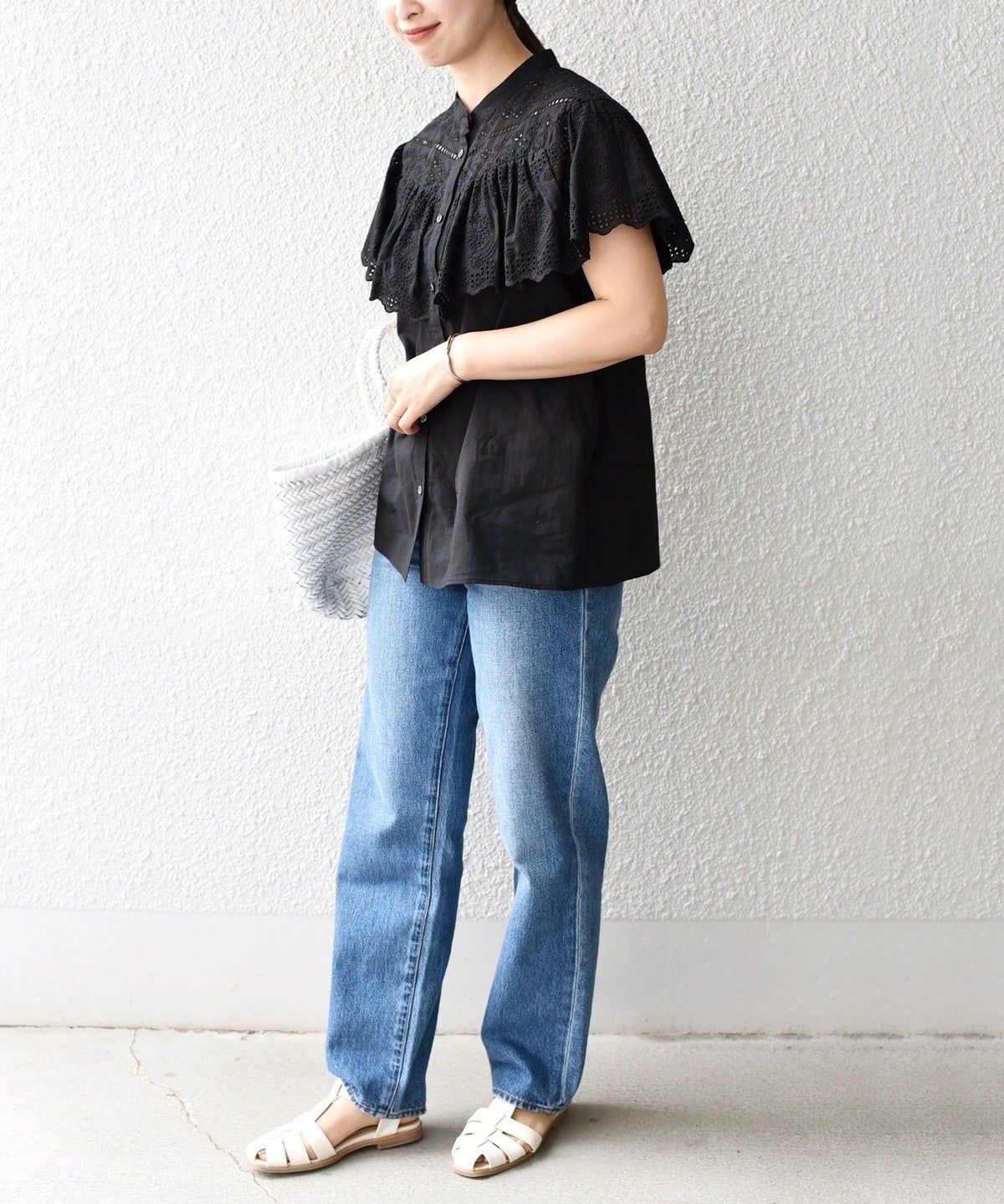 〈手洗い可能〉オリジナルレース刺繍フリルブラウス