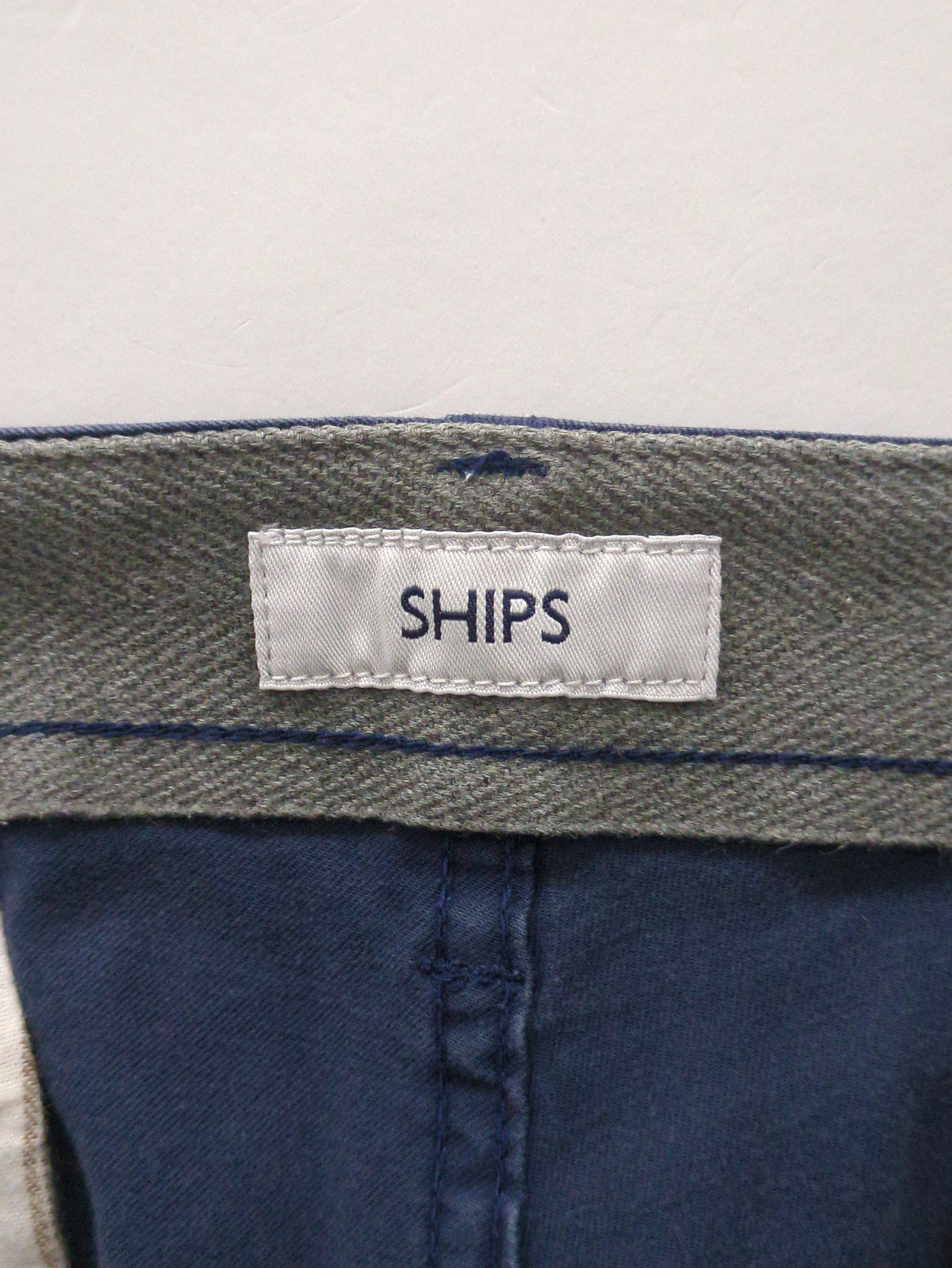 SHIPS:カラー テーパード チノパンツ